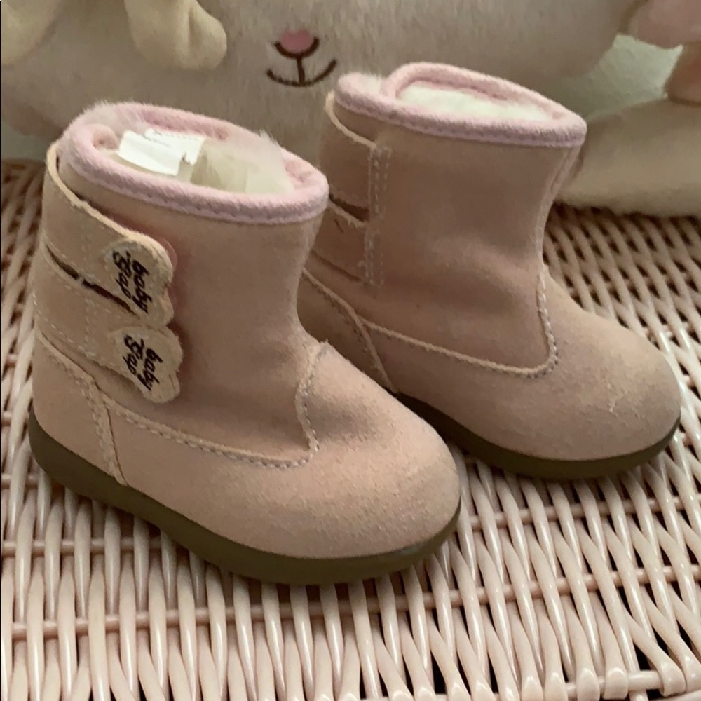 SOLD Pink suede babyGap baby girl winter boots size 3